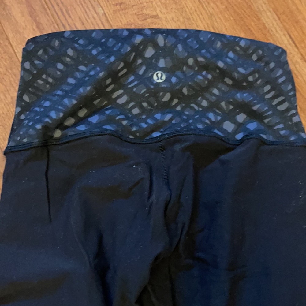 Lulu lemon workout capris size 4
